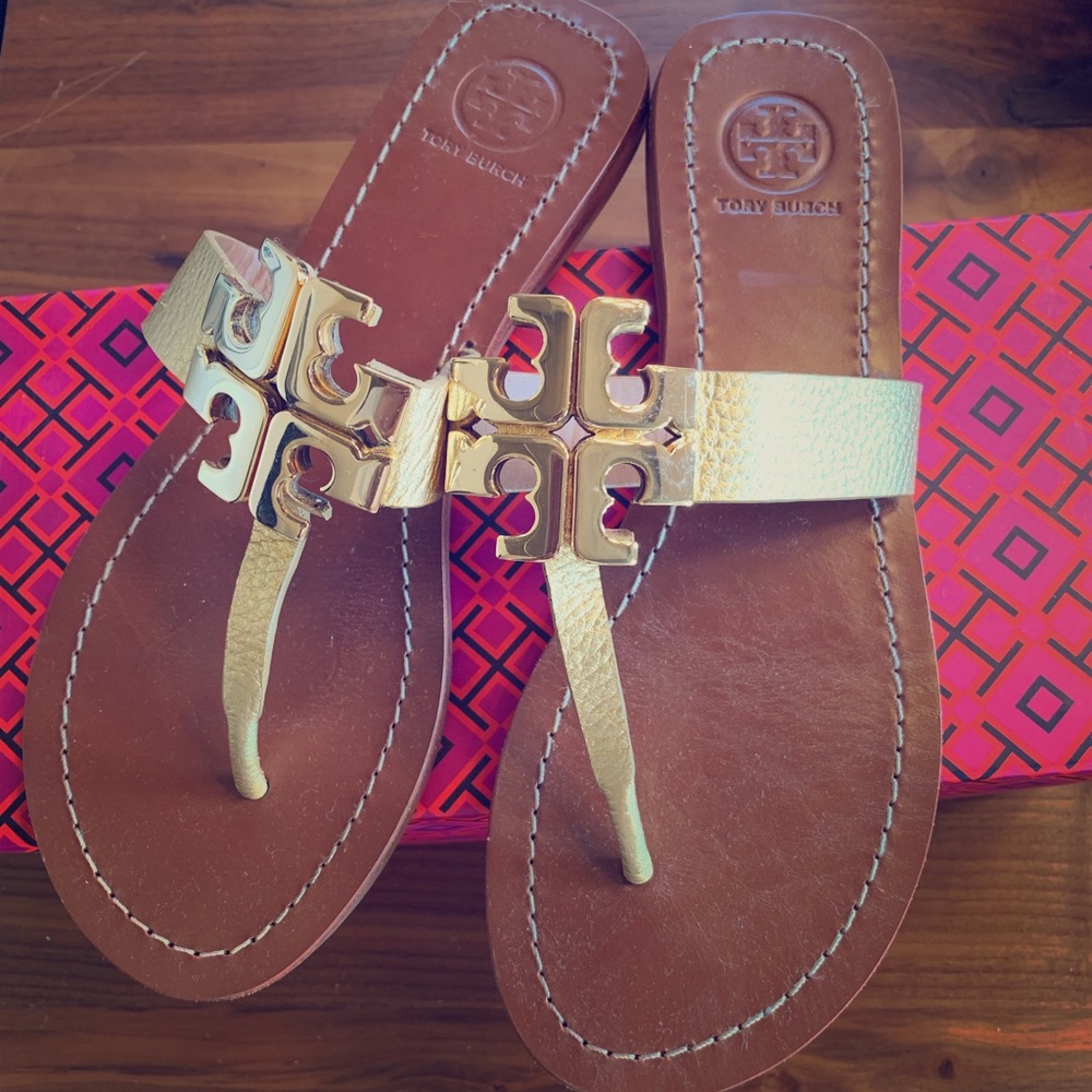 Tory Burch Moore 2 Flat Thong Sandal Size 6.5